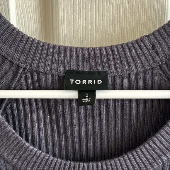 Torrid Charcoal Ribbed Sweater Tunic with Plaid Ruffle Hem Women’s Plus Size 2X - Picture 4 of 6